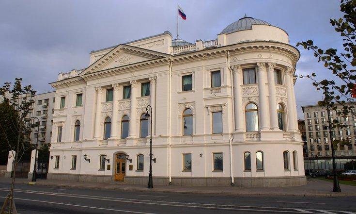 Здание на Петровской