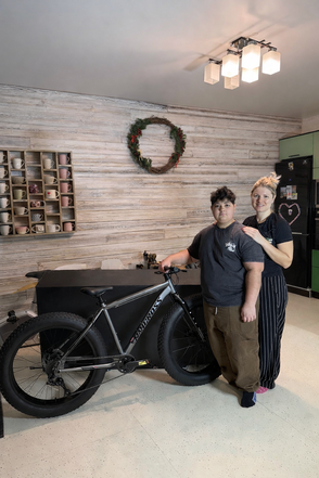 елка жеаний