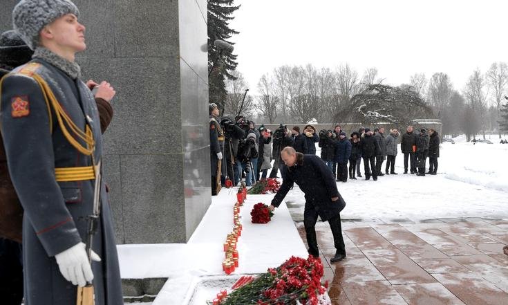 Президент принял участие в памятных мероприятиях по случаю 75-летия прорыва блокады Ленинграда